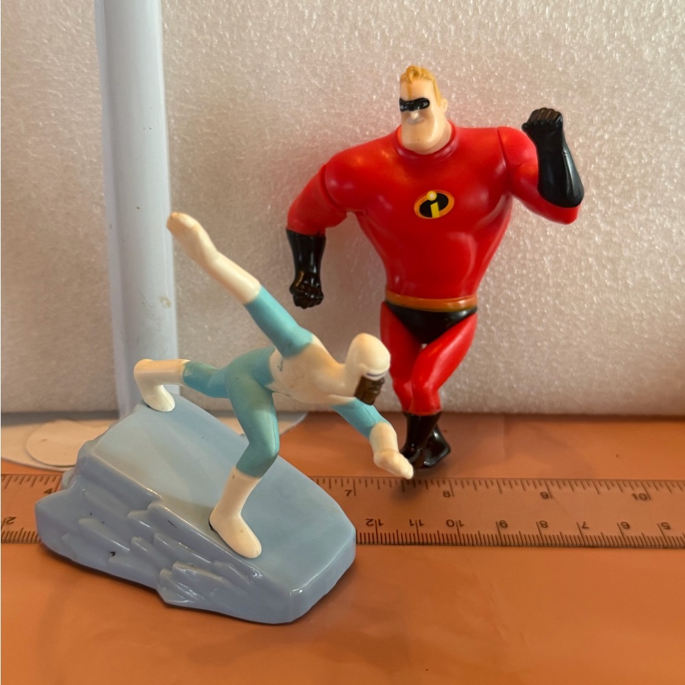 Disney Pixar Toy Base